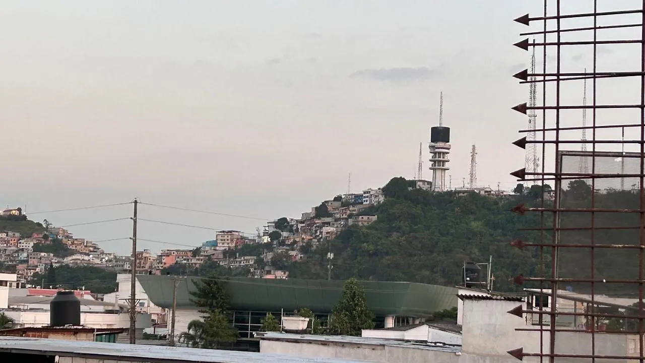 Ncgsuite Atarazana - Hermosa Casa Muy Amplia Para Ti Guayaquil